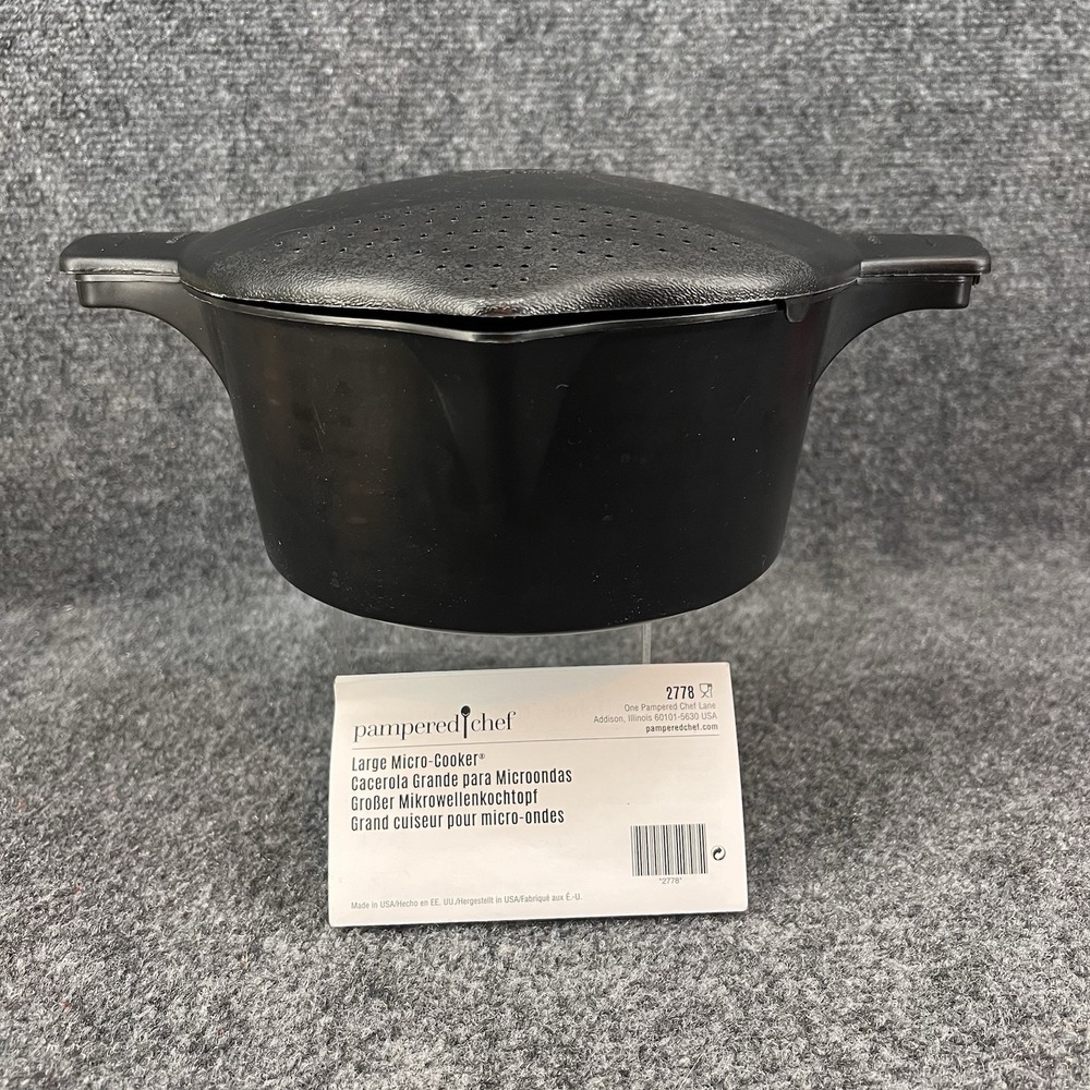 Pampered Chef Black Micro Cooker Large Microwave Steamer Strainer 2 Quart 2778